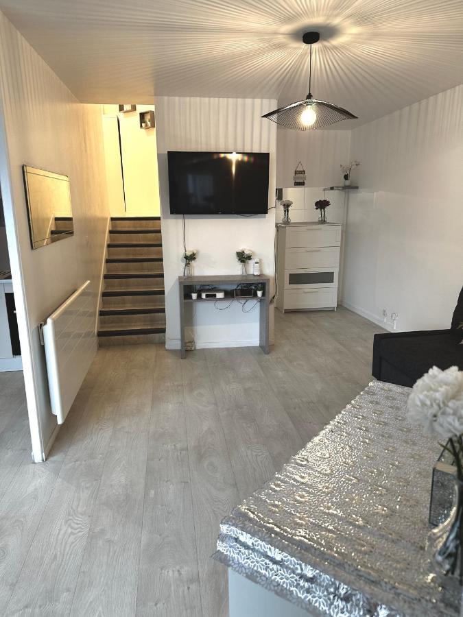 Jolie Appartement Duplex 2 Min Gare-Disney Et Paris 15 Min Noisy-le-Grand Exterior foto